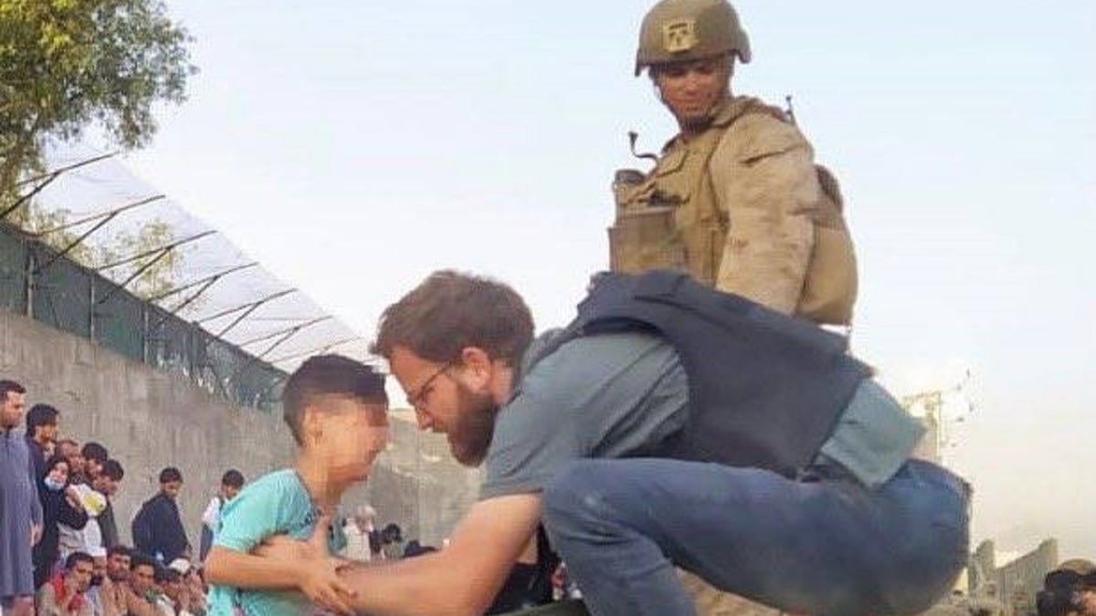 "Non ho salvato solo quel bimbo", il racconto del console italiano a Kabul
