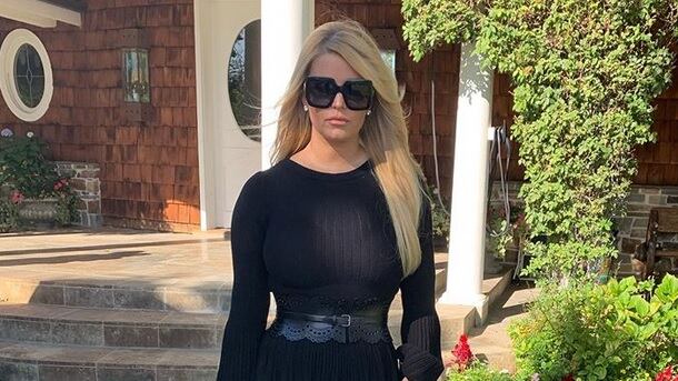 Jessica Simpson con 45 chili in meno dopo il parto: “Ero arrivata a pesarne 108”