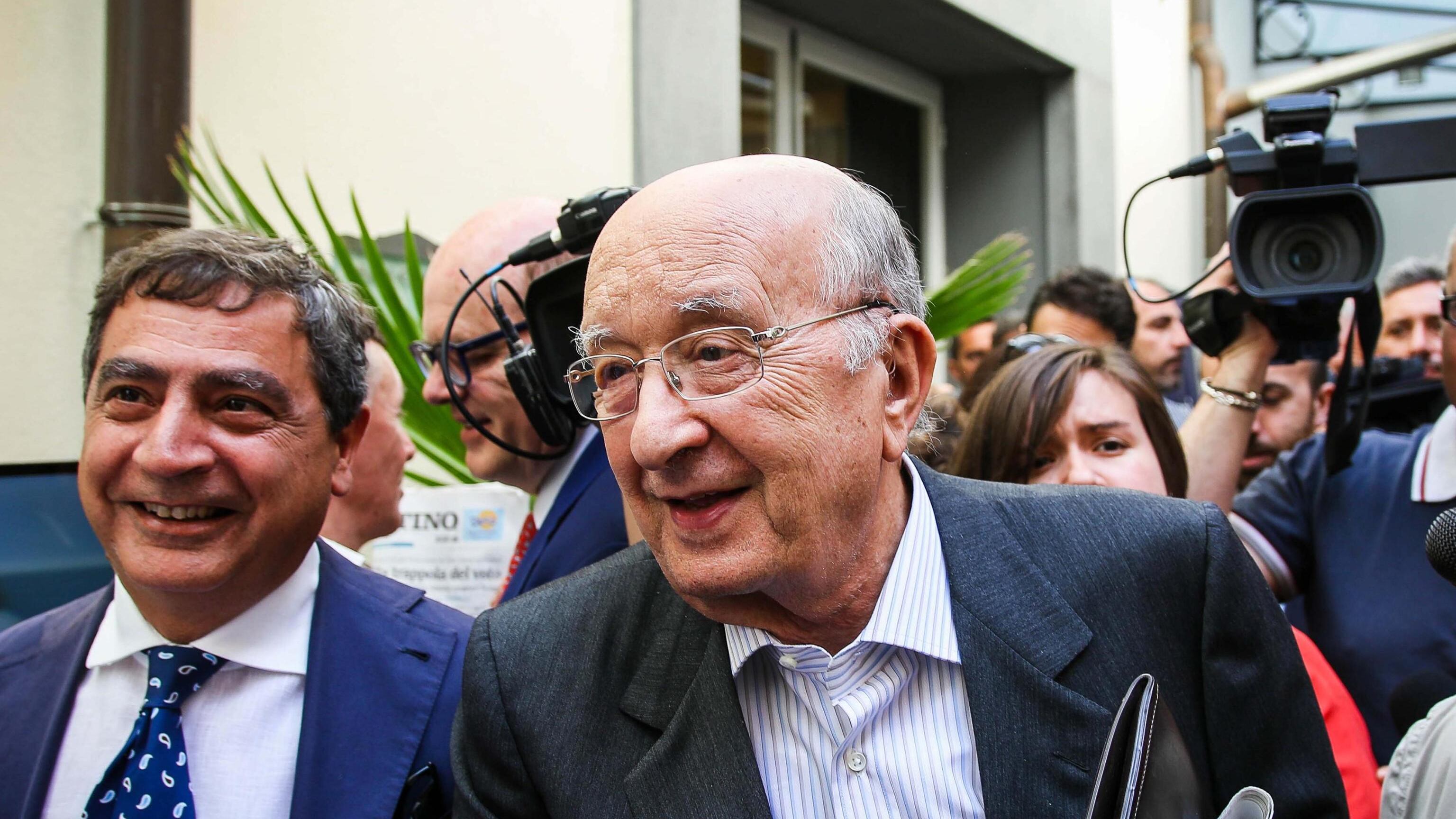 La Politica vera sotto il fumo del demitismo