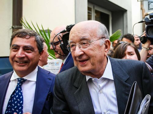 La Politica vera sotto il fumo del demitismo