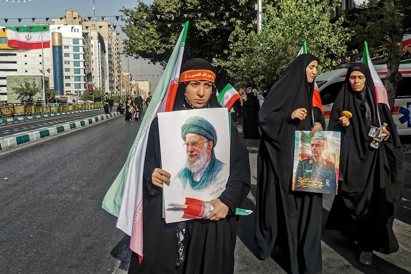 Teheran scende in piazza per i funerali dei "martiri" della guerra dei 12 giorni 18