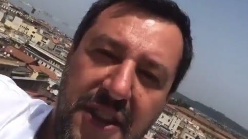 Salvini: "La mia Maturità? La notte a ripassare, poi Gazzetta e brioches"