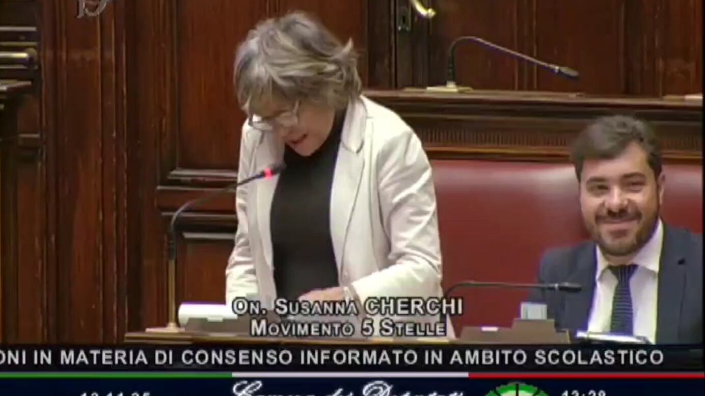 La grillina Cherchi smentisce il Giornale. Ma un video la sbugiarda