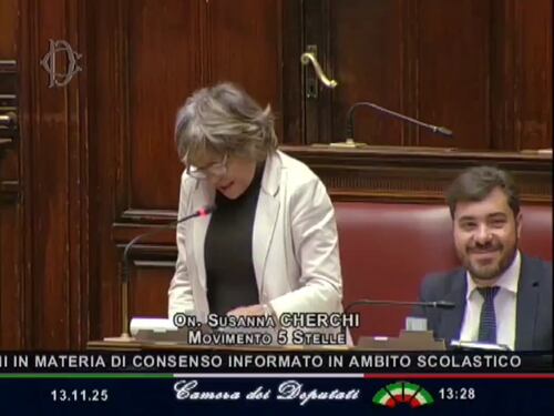 "Valditara come gli uomini che uccidono le donne". Il paragone choc della deputata M5s