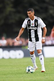 Il primo gol di Ronaldo nella amichevole di Villar Perosa 3