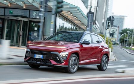 Nuova Hyundai Kona 2023, guarda tutte le immagini 8