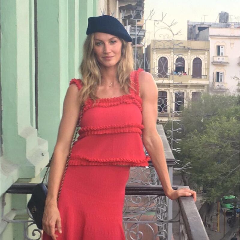 Gisele Bündchen, modella sexy tra vita pubblica e privata 25