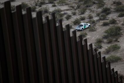 Il muro tra gli Stati Uniti e il Messico 12