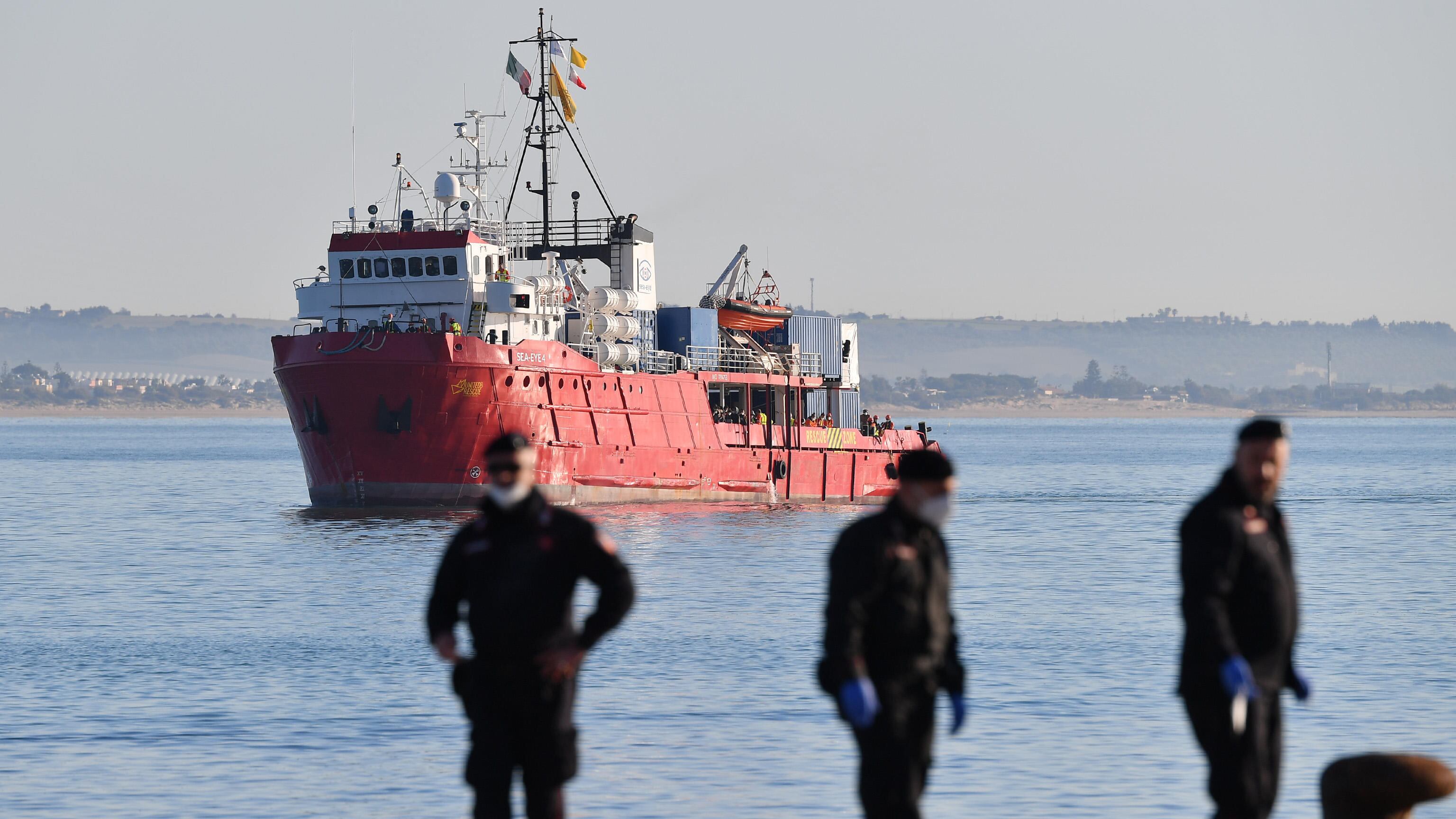 Ok allo sbarco per gli oltre 550 a bordo di Geo Barents