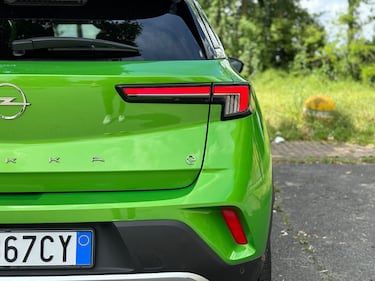 Opel Mokka-e 2024: guarda la gallery del rivisto SUV elettrico, ora con più autonomia 9