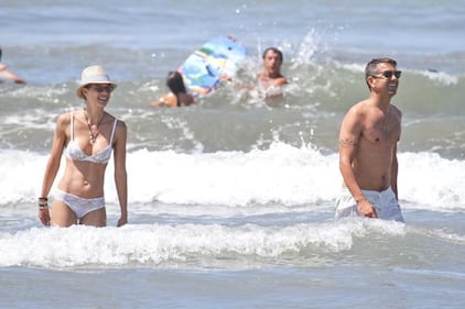 Martina Colombari sexy nella vita di tutti i giorni 33