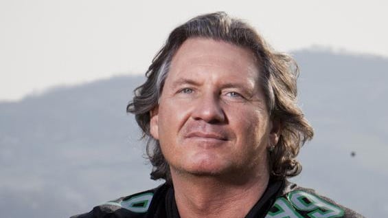 Il campione paralizzato che vive salvando gli altri