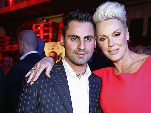 Parla Brigitte Nielsen: “Ho dato uno schiaffo a Madonna e ho trascorso una notte con Sean Penn”