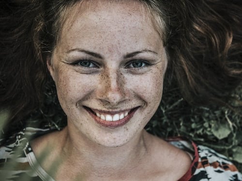 Bruxismo, gli esercizi per allentare la tensione
