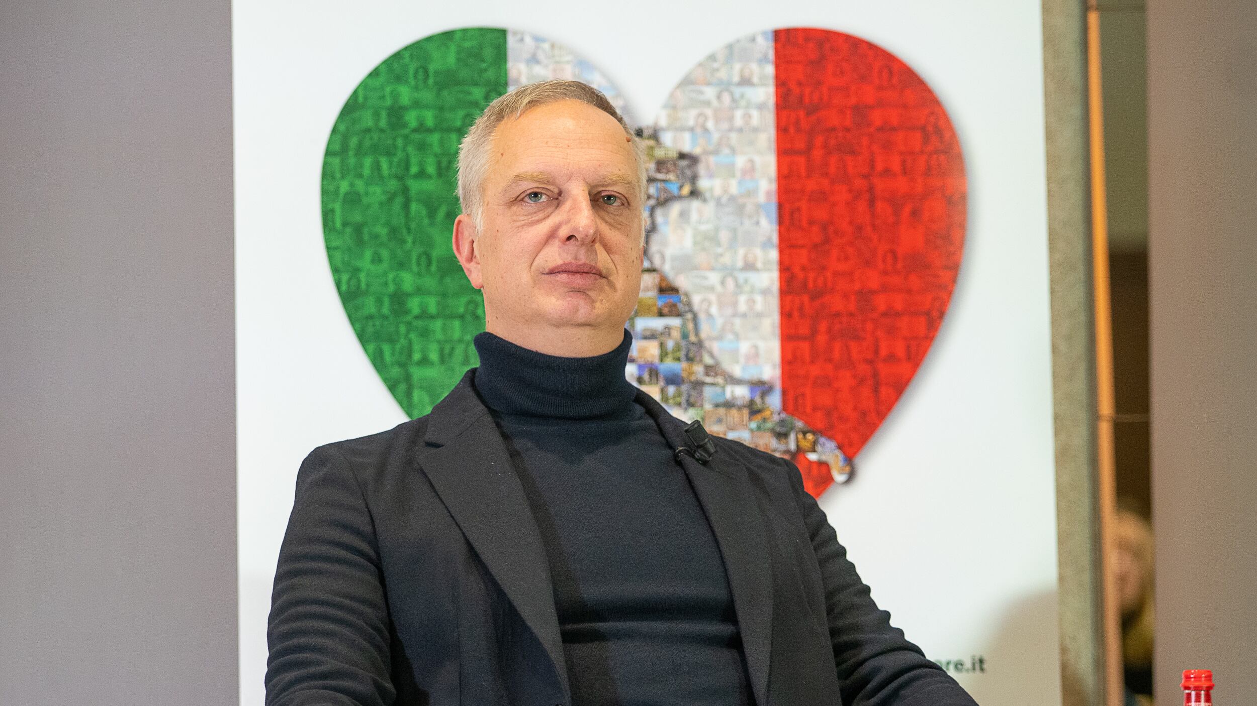 Scurati, scrittore "anti tutto" che ha spettacolarizzato il Duce