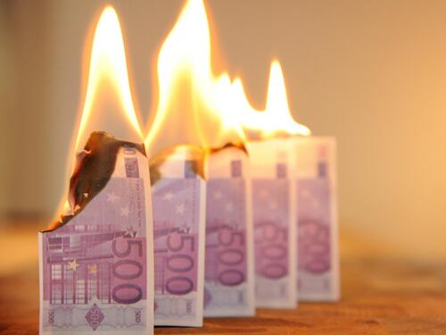 Il piano di Fi: moratoria dei debiti