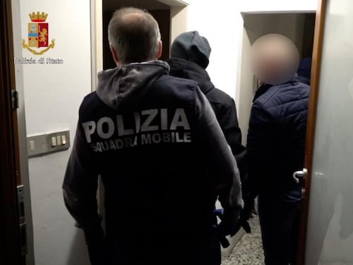 Ecco i "pendolari della droga": i treni in mano ai clan nigeriani