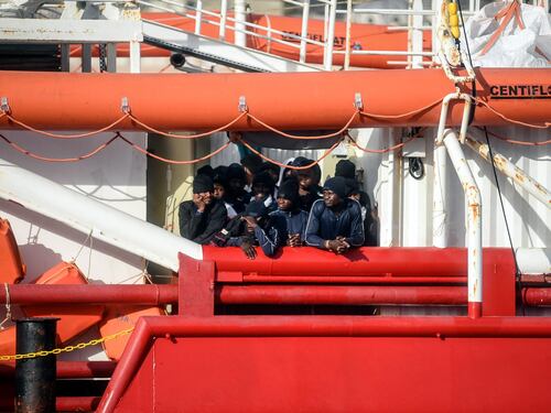 Italia invasa da migranti perché ai norvegesi piacciono tanto le ong