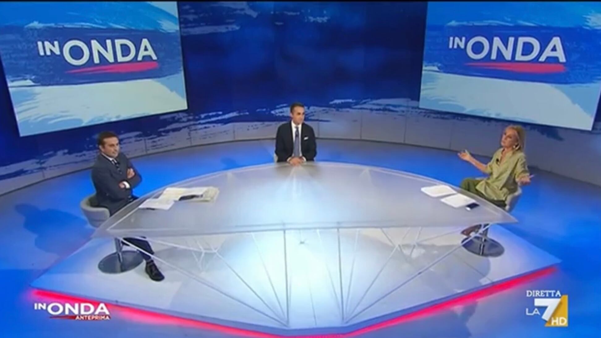 "Non sto parlando con te": volano stracci tra Concita De Gregorio e David Parenzo