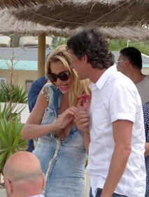 Valeria Marini più felice che mai con il nuovo compagno  11