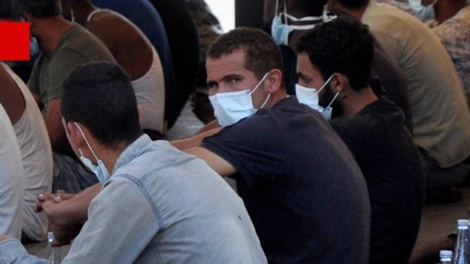 Così centinaia di migranti sono lasciati liberi di girare per l'Italia