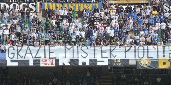 Inter, la contestazione della Curva Nord 8