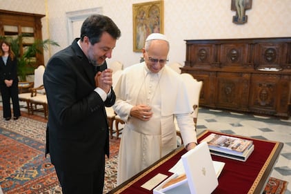 Matteo Salvini e la figlia Mirta in udienza da Papa Leone XIV 5