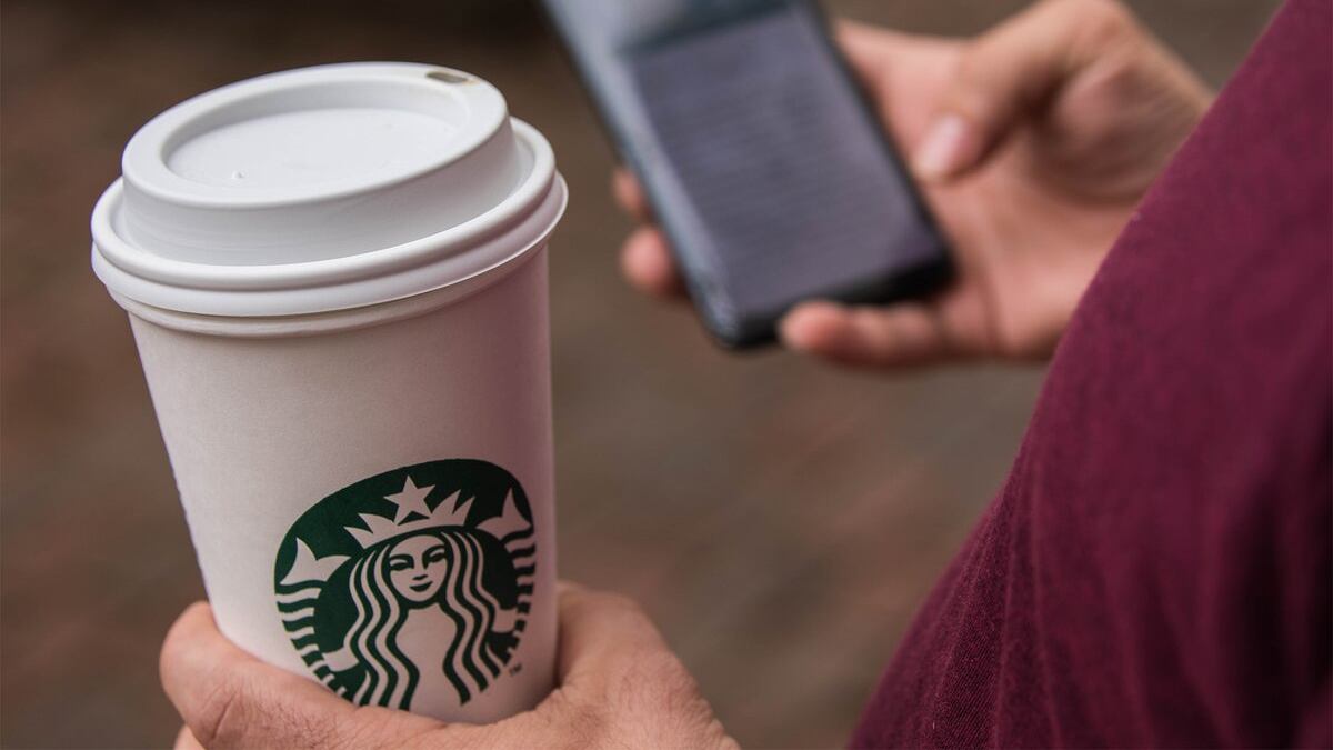 Pornografia, arriva la stretta da Starbucks e Tumblr