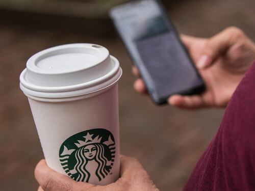 Chanel 4 premia Starbucks per lo spot pro trans: 1 milione di sterline