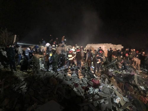 Nagorno-Karabakh, l'Azerbaigian condanna l'attacco armeno: "Crimine di guerra"