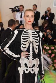 Met Gala 2019: i look più sexy e kitsch in foto 6