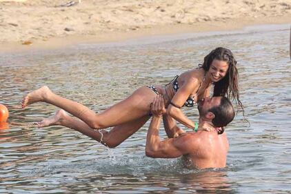 Siria De Fazio nuda nella vasca da bagno 22