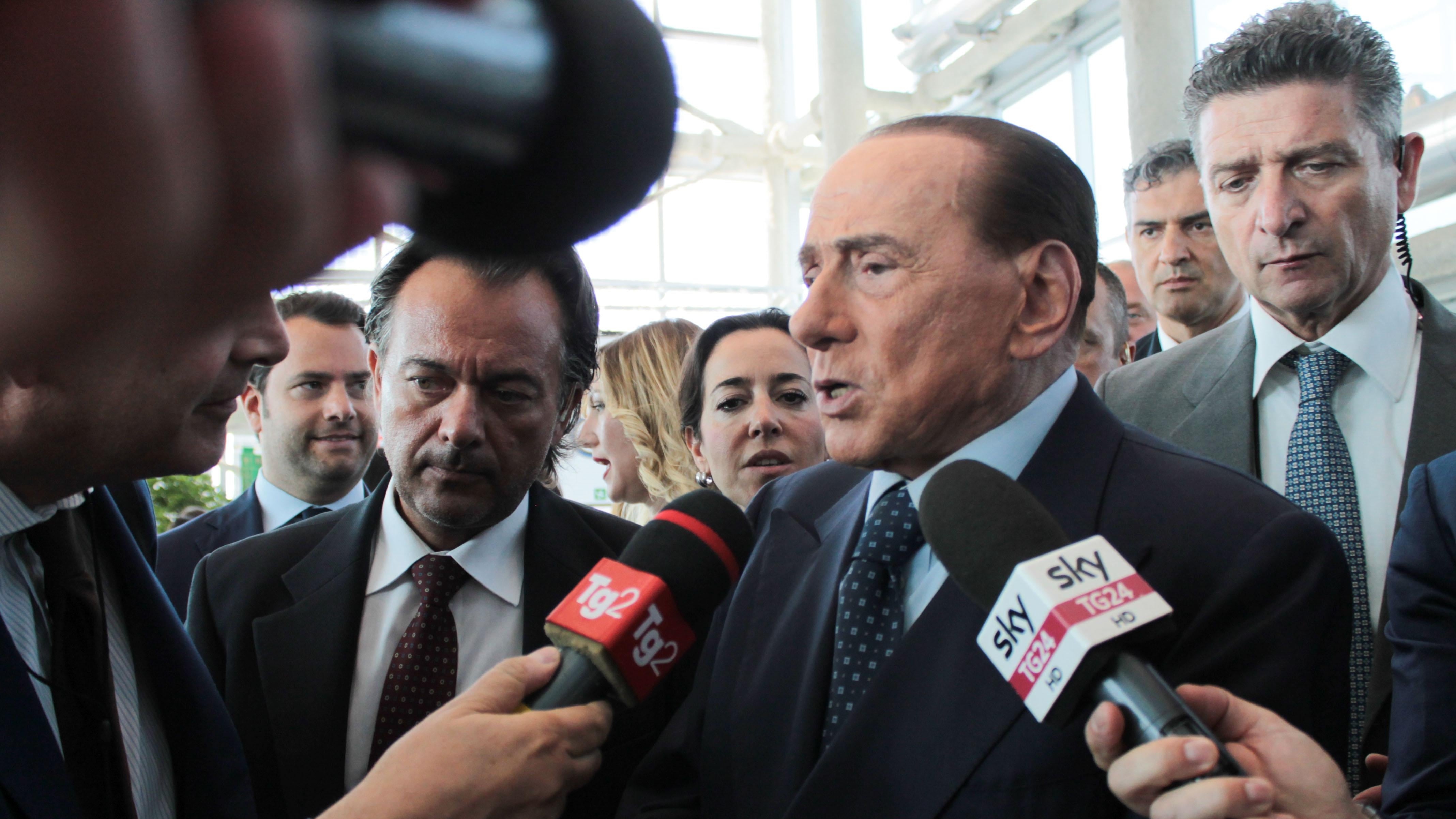 Emmott ora si ricrede: "Cav salvatore politico"
