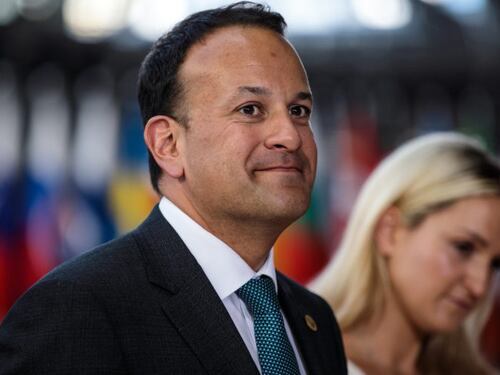 Irlanda, premier e tre ministri dettano "agenda gay" a papa Francesco