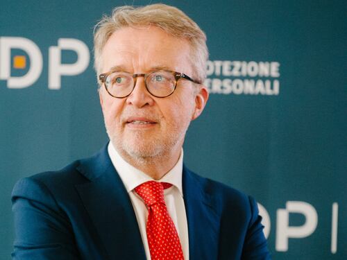 "Dati a rischio con l'AI cinese: ecco perché abbiamo bloccato DeepSeek"