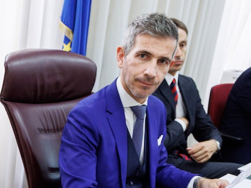 "Fuori i fascisti e i sionisti dalle scuole". Assalto pro Pal conto il senatore Fdi Marco Lisei
