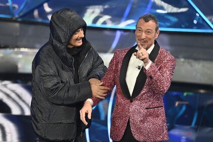 Sanremo 2024: ecco il look della quarta serata del Festival di conduttore, co-conduttrice e ospiti 3