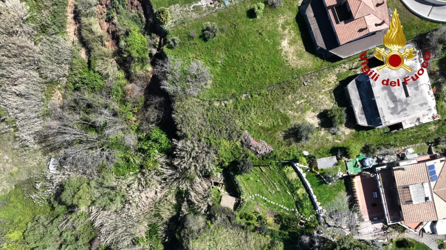 Frana record in Molise, Italia spaccata