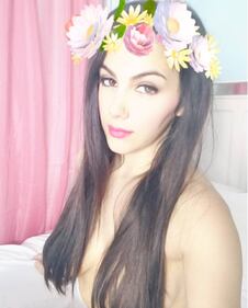 Valentina Nappi, sexy in biancheria vintage 25