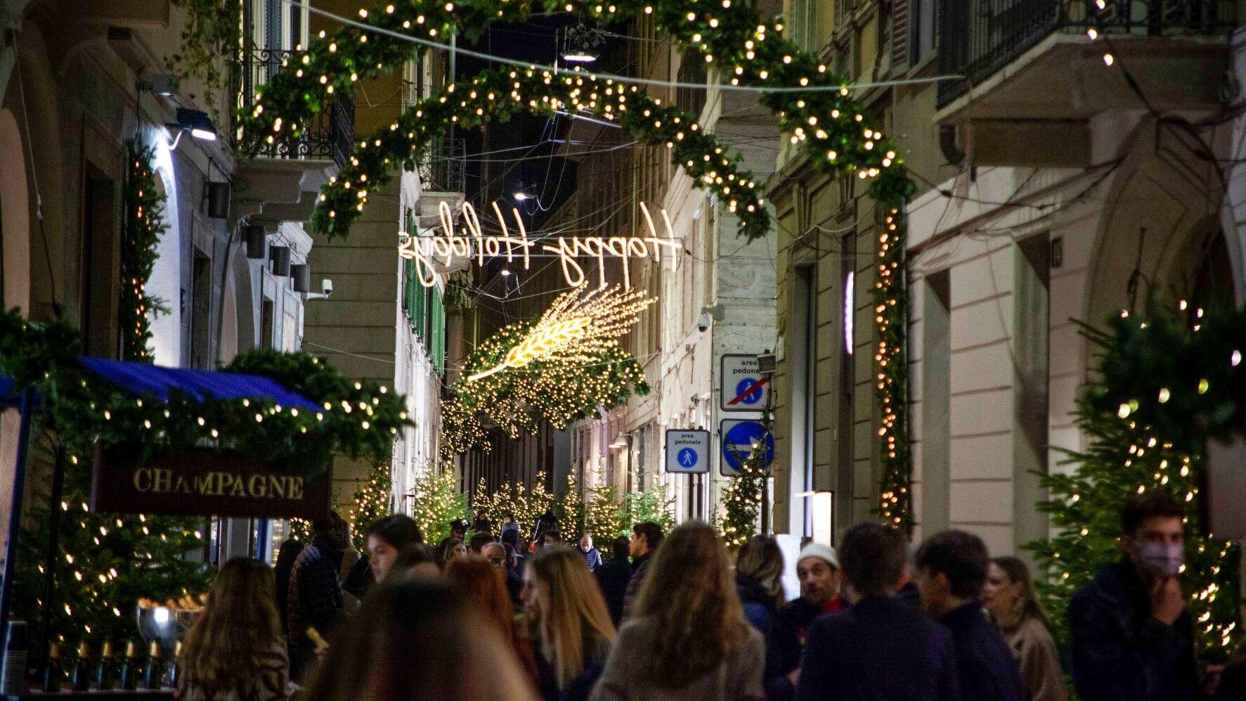 Un Natale "da record": 30 km di luminarie dal centro alla periferia