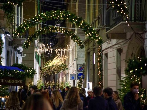 Un Natale "da record": 30 km di luminarie dal centro alla periferia