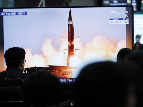 Il lancio dell'Hwasong-16B e le basi Usa sotto tiro: la mossa ipersonica di Kim