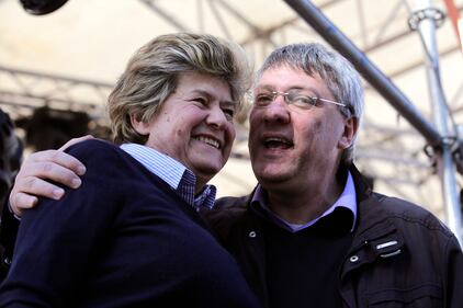 Il bacio della pace ​tra Camusso e Landini 3