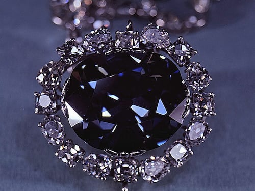 Quel diamante "maledetto" e la leggenda nera dietro "Hope"
