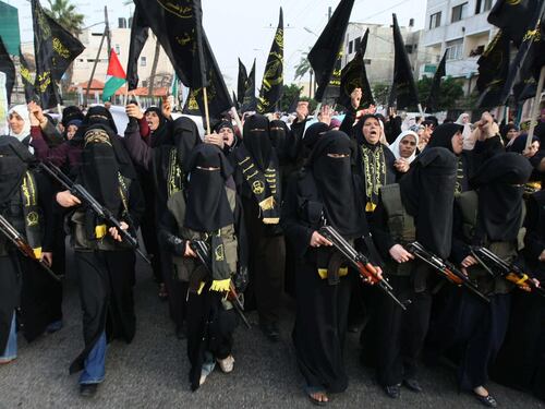La Jihad al femminile: dalle vedove nere cecene alla kamikaze di Saint Denis
