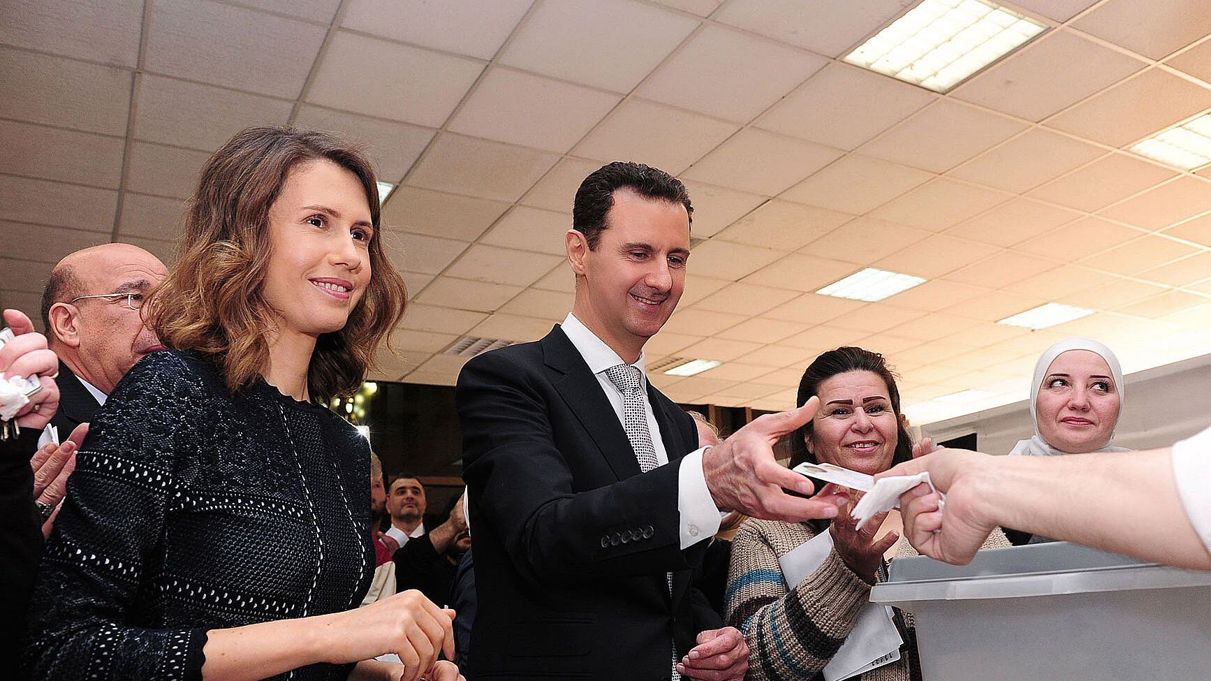 Mosca rifugio per gli Assad: "La Russia mantiene i suoi impegni"
