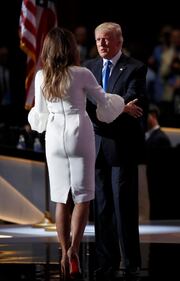 Melania, l'aspirante first lady in abito bianco alla convention 19