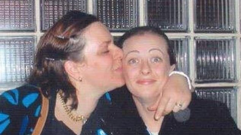 Morta Anna Cece, storica militante di FdI Garbatella. Meloni dal G7: "Una presenza vera della nostra comunità politica"