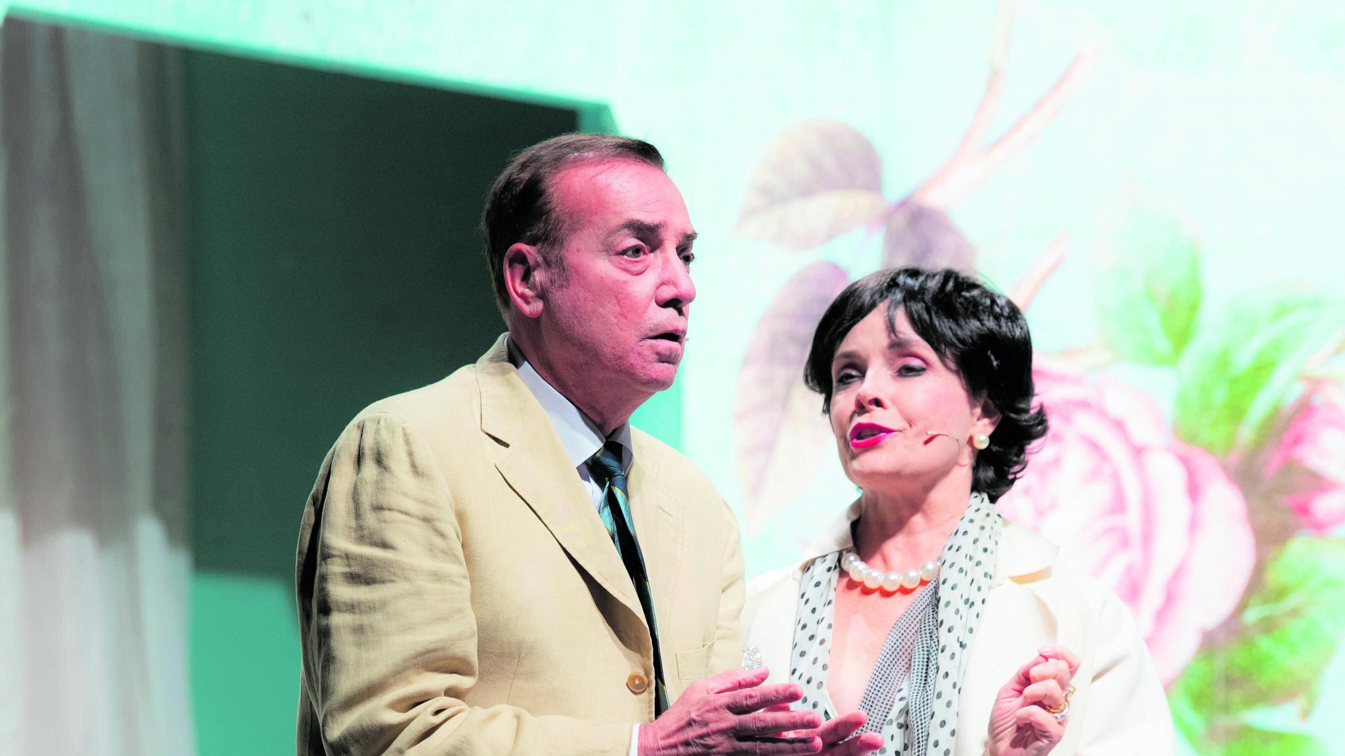 Una black comedy. "Il vedovo" Ghini trova il modello in Alberto Sordi