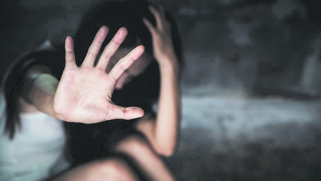Dal bullismo agli abusi sessuali e alla sextortion: come cambia la violenza tra minori